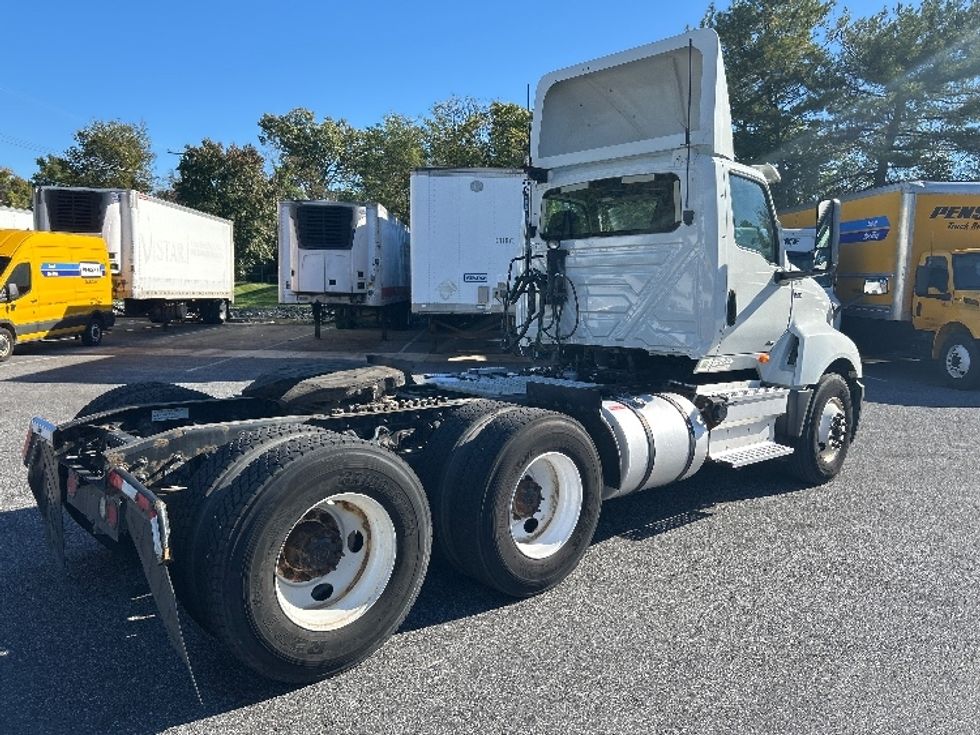 Day Cab Tractor-Heavy Duty Tractors-International-2019-LT625-Essex-MD-138,861\n\t\tmiles-$ 26,500 - Image 7