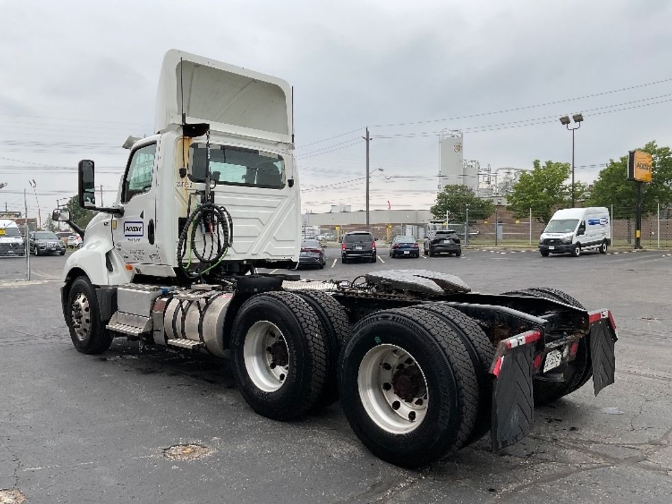 Day Cab Tractor-Heavy Duty Tractors-International-2019-LT625-Etobicoke-ON-259,199\n\t\tkm-$ 34,750 - Image 5