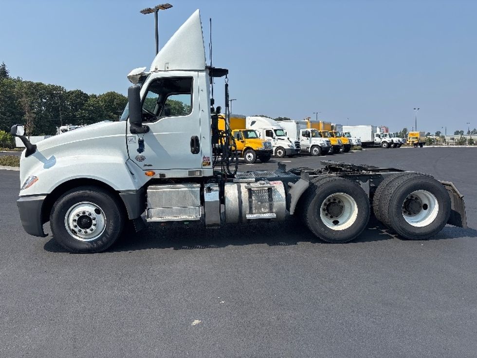 Day Cab Tractor-Heavy Duty Tractors-International-2019-LT625-Everett-WA-420,323\n\t\tmiles-$ 24,000 - Image 4