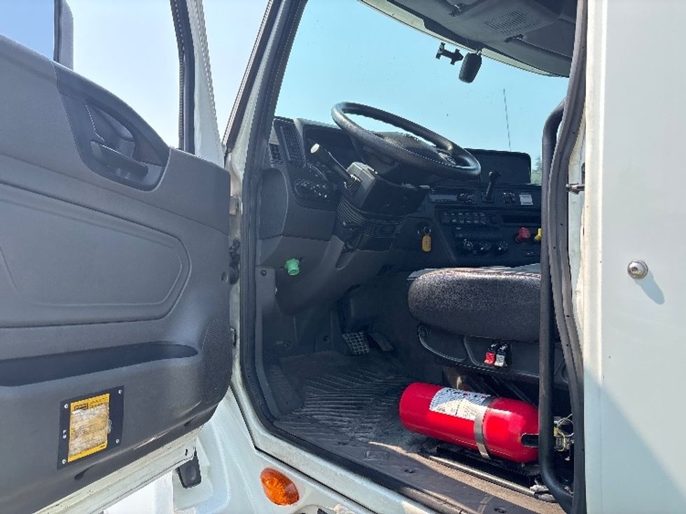 Day Cab Tractor-Heavy Duty Tractors-International-2019-LT625-Everett-WA-420,323\n\t\tmiles-$ 24,000 - Image 9