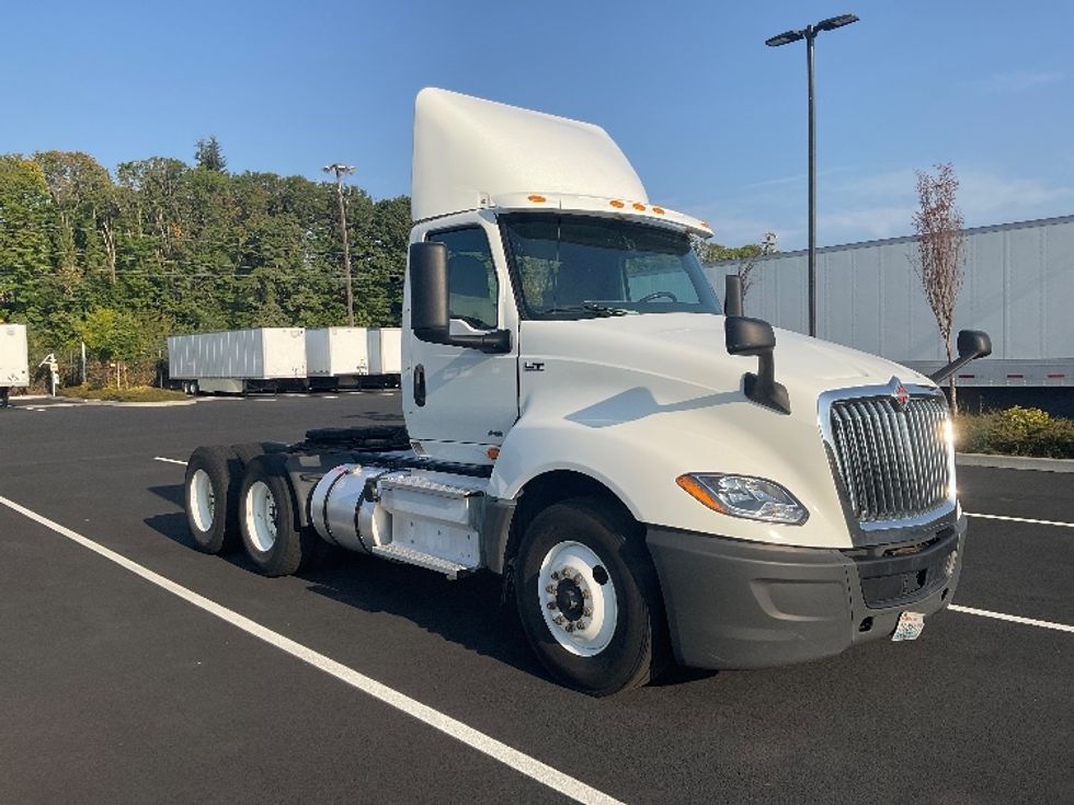 Day Cab Tractor-Heavy Duty Tractors-International-2019-LT625-Everett-WA-661,441\n\t\tmiles-$ 19,250 - Image 1