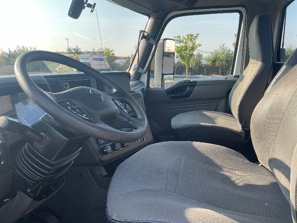 Day Cab Tractor-Heavy Duty Tractors-International-2019-LT625-Everett-WA-661,441\n\t\tmiles-$ 19,250 - Image 10