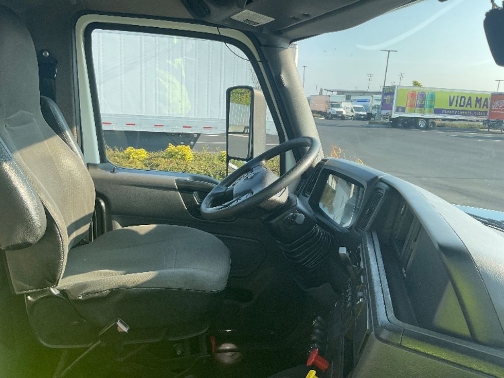 Day Cab Tractor-Heavy Duty Tractors-International-2019-LT625-Everett-WA-661,441\n\t\tmiles-$ 19,250 - Image 13