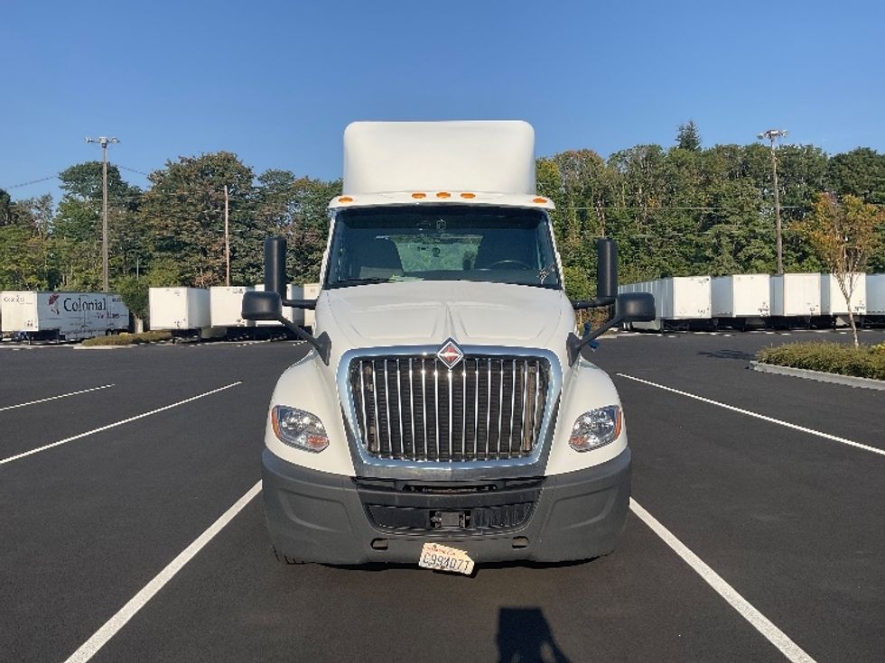 Day Cab Tractor-Heavy Duty Tractors-International-2019-LT625-Everett-WA-661,441\n\t\tmiles-$ 19,250 - Image 2