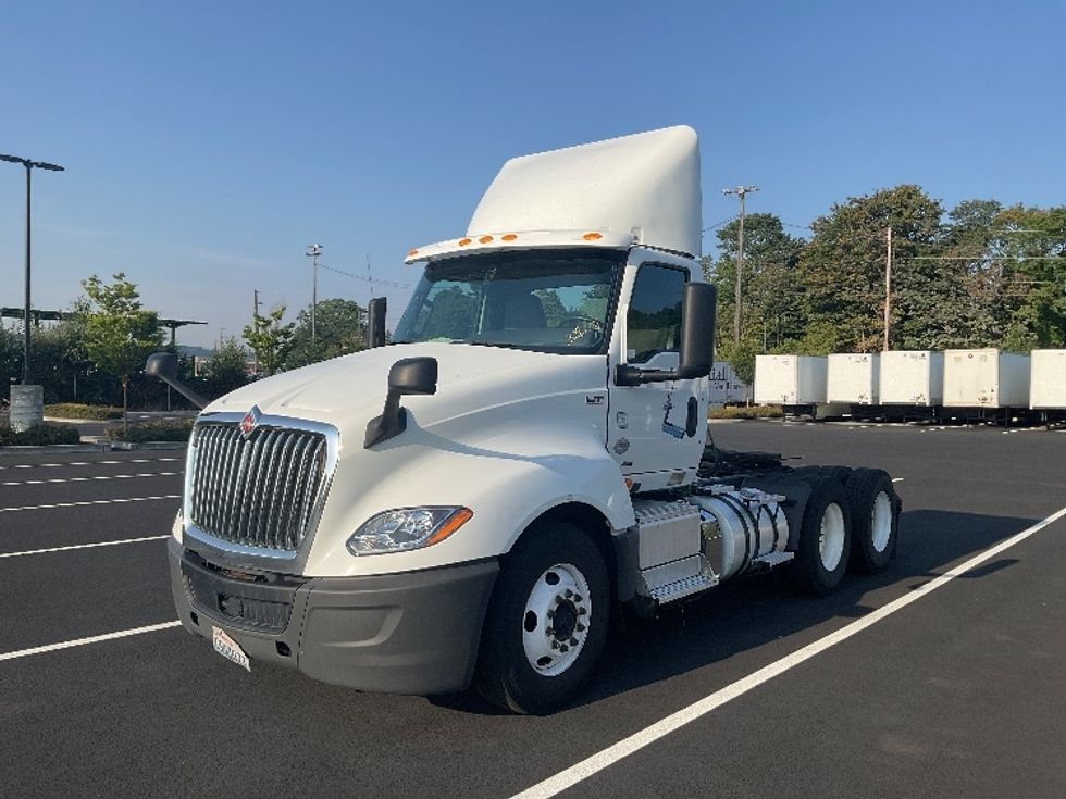 Day Cab Tractor-Heavy Duty Tractors-International-2019-LT625-Everett-WA-661,441\n\t\tmiles-$ 19,250 - Image 3