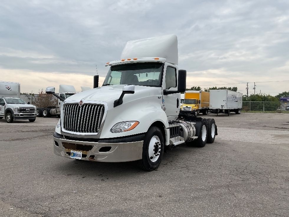 Day Cab Tractor-Heavy Duty Tractors-International-2019-LT625-Flint-MI-586,385\n\t\tmiles-$ 22,250 - Image 3