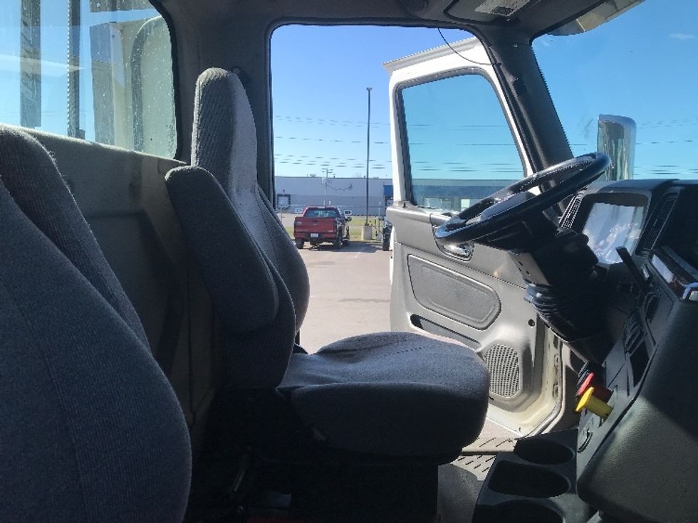 Day Cab Tractor-Heavy Duty Tractors-International-2019-LT625-Flower Mound-TX-621,168\n\t\tmiles-$ 20,750 - Image 14