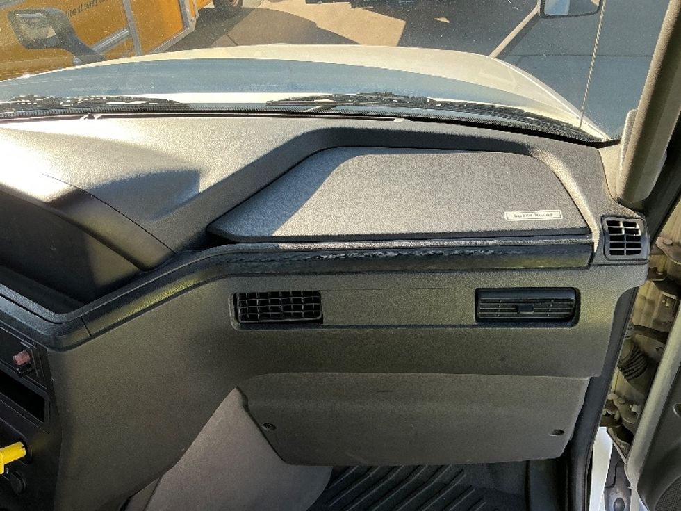 Day Cab Tractor-Heavy Duty Tractors-International-2019-LT625-Fontana-CA-114,750\n\t\tmiles-$ 26,000 - Image 13