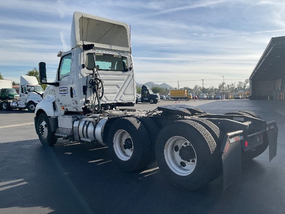 Day Cab Tractor-Heavy Duty Tractors-International-2019-LT625-Fontana-CA-173,830\n\t\tmiles-$ 30,750 - Image 5