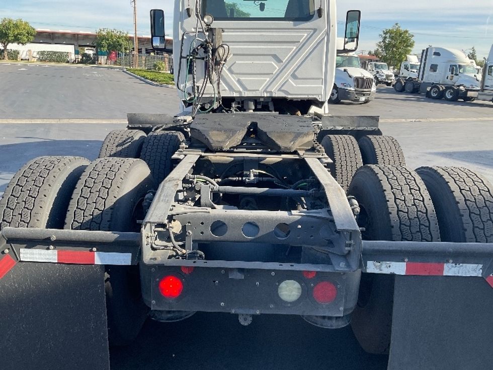 Day Cab Tractor-Heavy Duty Tractors-International-2019-LT625-Fontana-CA-173,830\n\t\tmiles-$ 30,750 - Image 6