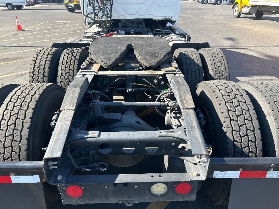 Day Cab Tractor-Heavy Duty Tractors-International-2019-LT625-Fontana-CA-181,468\n\t\tmiles-$ 30,250 - Image 6