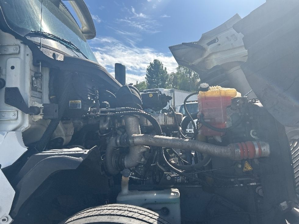Day Cab Tractor-Heavy Duty Tractors-International-2019-LT625-Fontana-CA-215,520\n\t\tmiles-$ 28,500 - Image 15