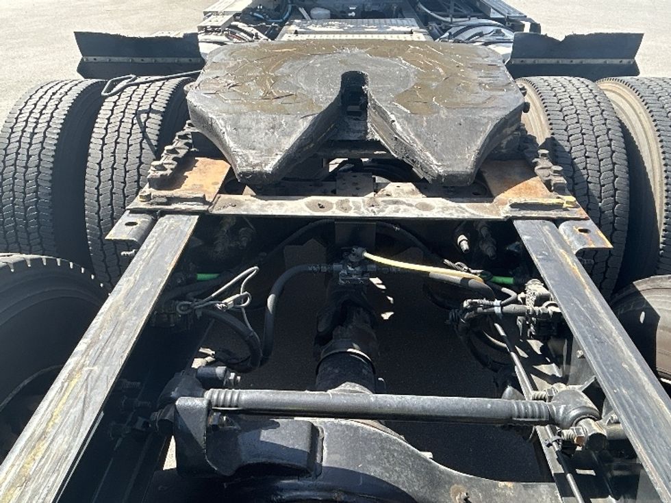 Day Cab Tractor-Heavy Duty Tractors-International-2019-LT625-Fontana-CA-215,520\n\t\tmiles-$ 28,500 - Image 6