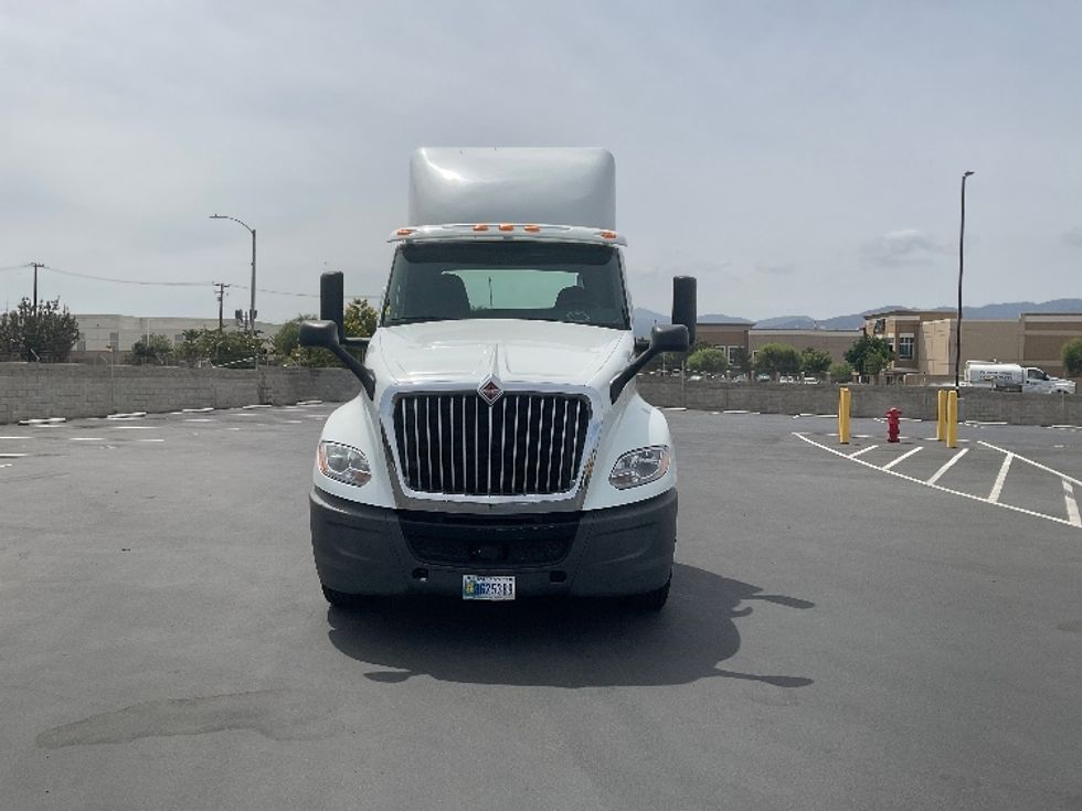 Day Cab Tractor-Heavy Duty Tractors-International-2019-LT625-Fontana-CA-230,481\n\t\tmiles-$ 27,750 - Image 2