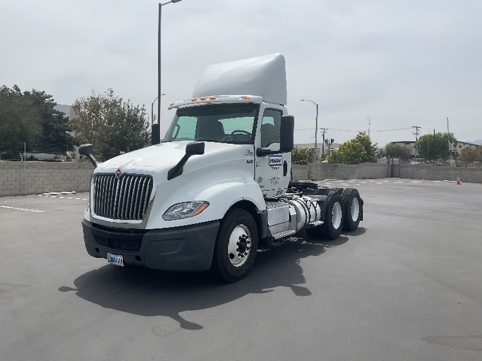 Day Cab Tractor-Heavy Duty Tractors-International-2019-LT625-Fontana-CA-230,481\n\t\tmiles-$ 27,750 - Image 3