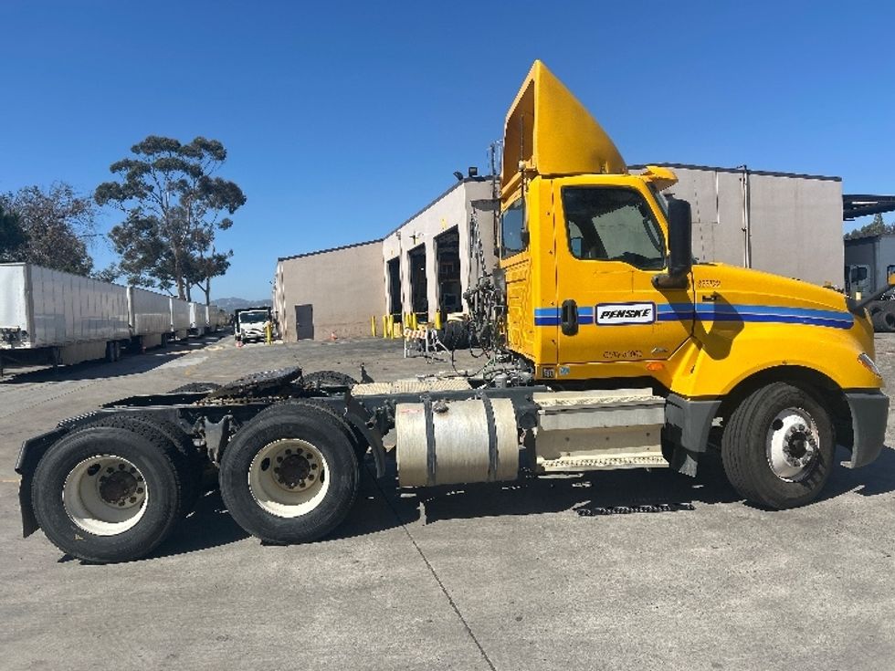 Day Cab Tractor-Heavy Duty Tractors-International-2019-LT625-Fontana-CA-236,482\n\t\tmiles-$ 24,750 - Image 8