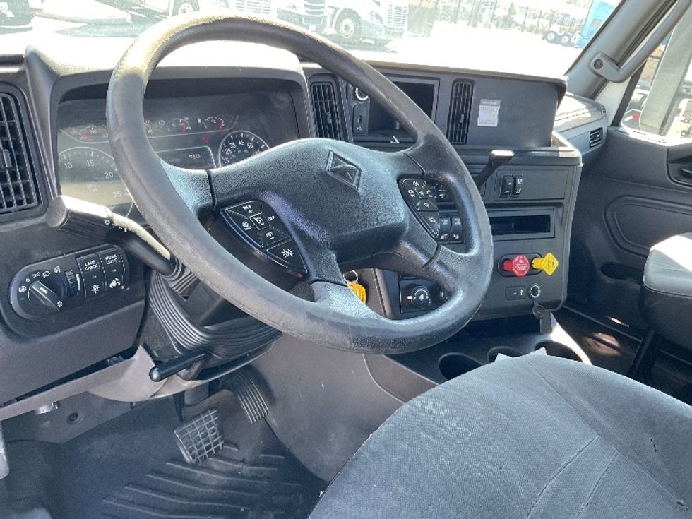 Day Cab Tractor-Heavy Duty Tractors-International-2019-LT625-Fontana-CA-237,458\n\t\tmiles-$ 36,000 - Image 10