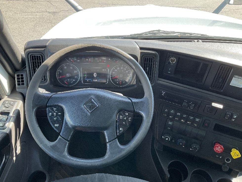 Day Cab Tractor-Heavy Duty Tractors-International-2019-LT625-Fontana-CA-237,458\n\t\tmiles-$ 36,000 - Image 11