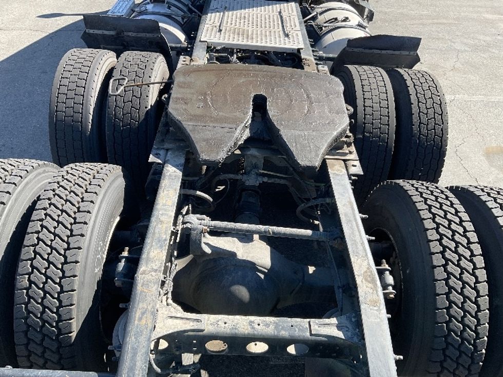 Day Cab Tractor-Heavy Duty Tractors-International-2019-LT625-Fontana-CA-237,458\n\t\tmiles-$ 36,000 - Image 6