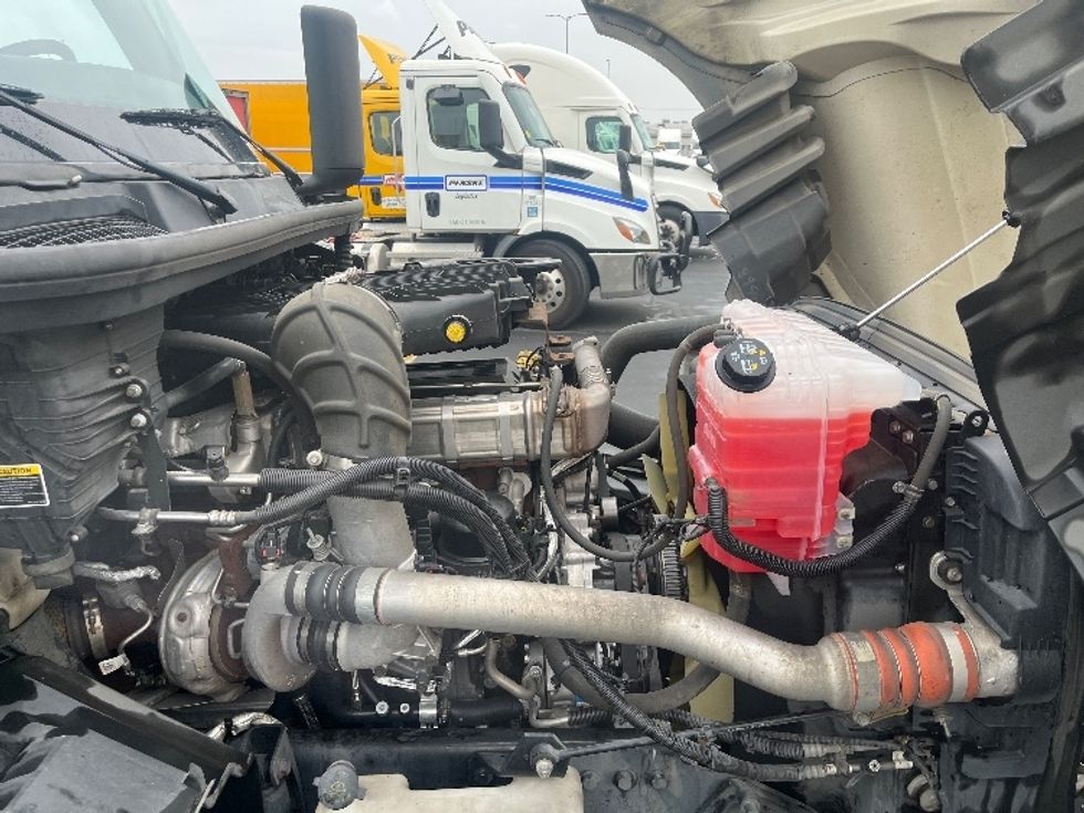 Day Cab Tractor-Heavy Duty Tractors-International-2019-LT625-Fontana-CA-264,357\n\t\tmiles-$ 30,750 - Image 15