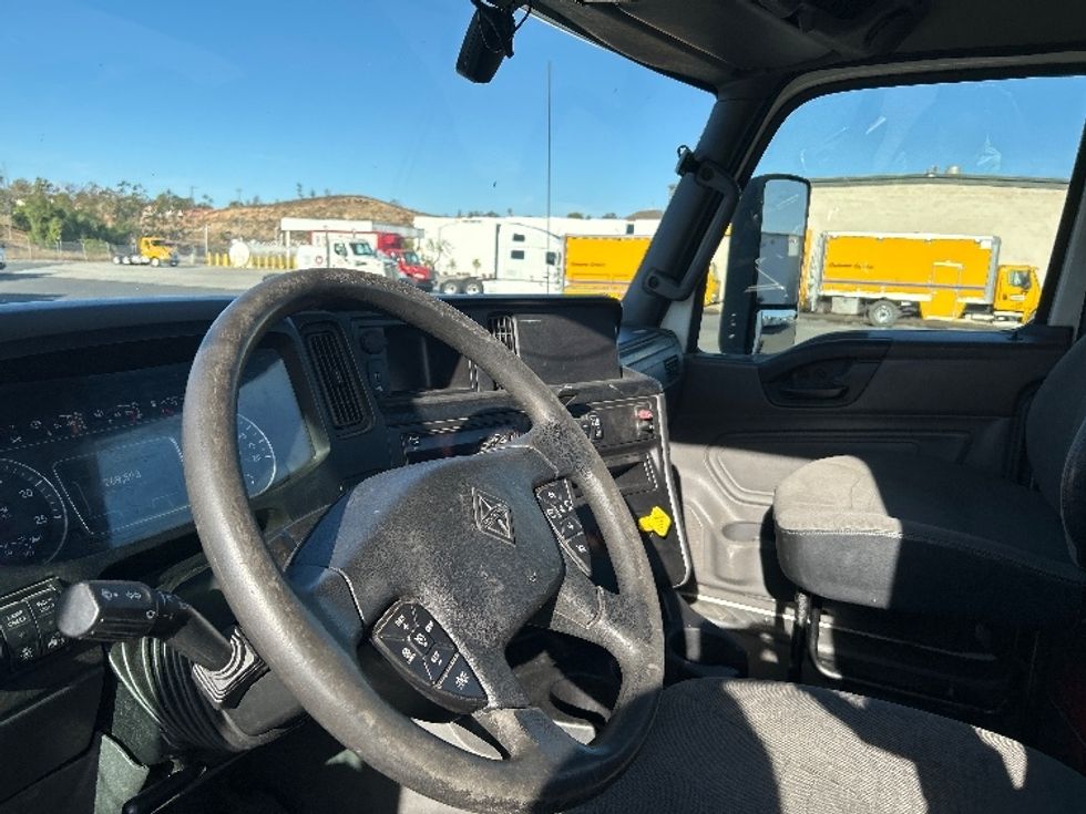 Day Cab Tractor-Heavy Duty Tractors-International-2019-LT625-Fontana-CA-269,592\n\t\tmiles-$ 39,250 - Image 10
