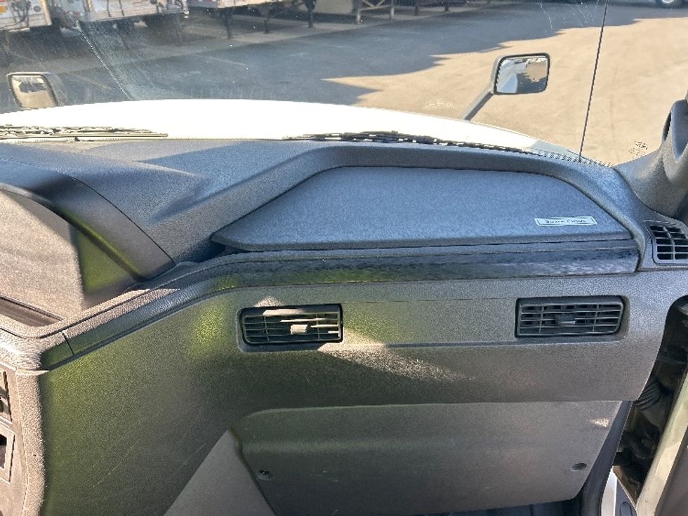 Day Cab Tractor-Heavy Duty Tractors-International-2019-LT625-Fontana-CA-269,592\n\t\tmiles-$ 39,250 - Image 13