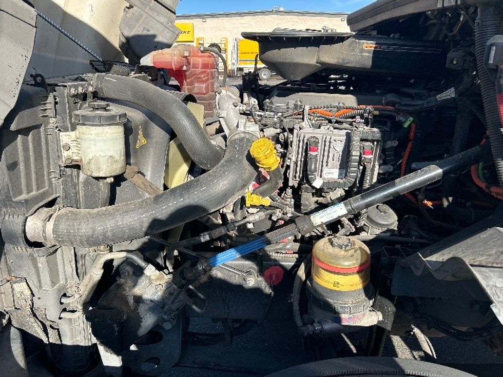 Day Cab Tractor-Heavy Duty Tractors-International-2019-LT625-Fontana-CA-269,592\n\t\tmiles-$ 39,250 - Image 16