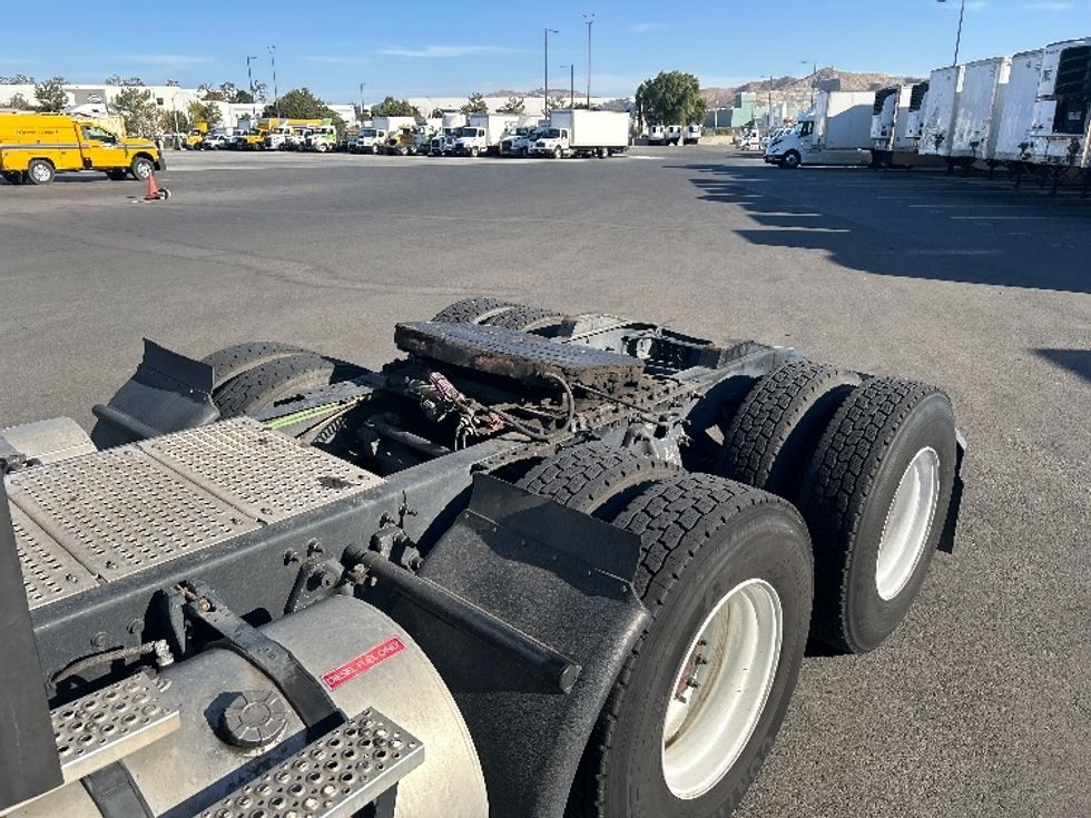 Day Cab Tractor-Heavy Duty Tractors-International-2019-LT625-Fontana-CA-269,592\n\t\tmiles-$ 39,250 - Image 17