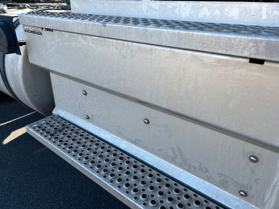 Day Cab Tractor-Heavy Duty Tractors-International-2019-LT625-Fontana-CA-269,592\n\t\tmiles-$ 39,250 - Image 19