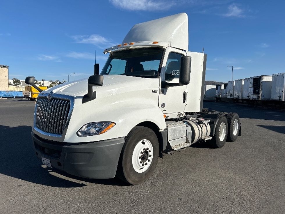 Day Cab Tractor-Heavy Duty Tractors-International-2019-LT625-Fontana-CA-269,592\n\t\tmiles-$ 39,250 - Image 3