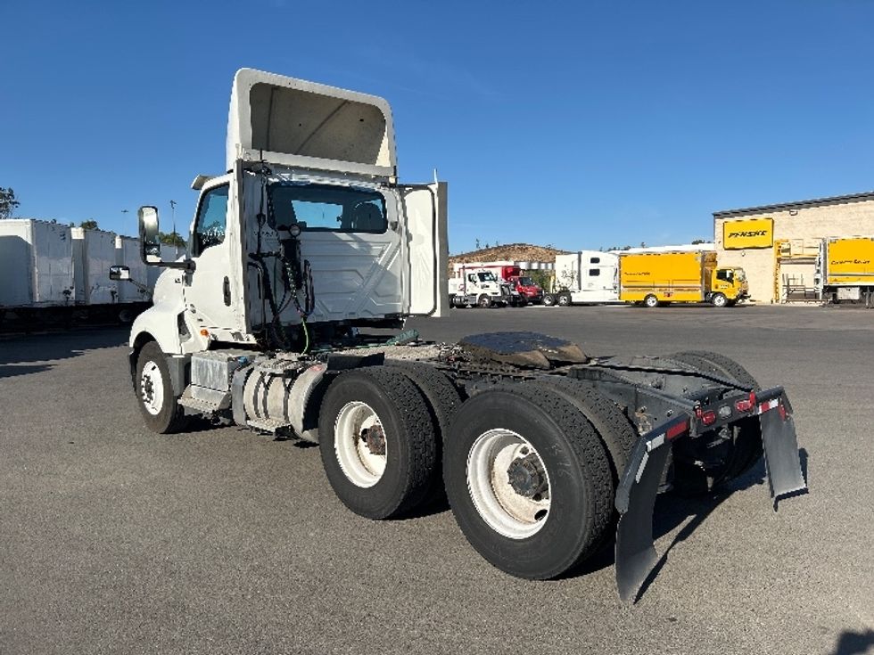 Day Cab Tractor-Heavy Duty Tractors-International-2019-LT625-Fontana-CA-269,592\n\t\tmiles-$ 39,250 - Image 5