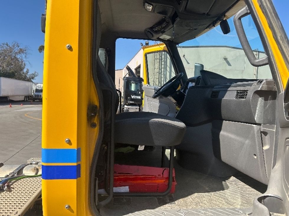 Day Cab Tractor-Heavy Duty Tractors-International-2019-LT625-Fontana-CA-274,433\n\t\tmiles-$ 24,750 - Image 14