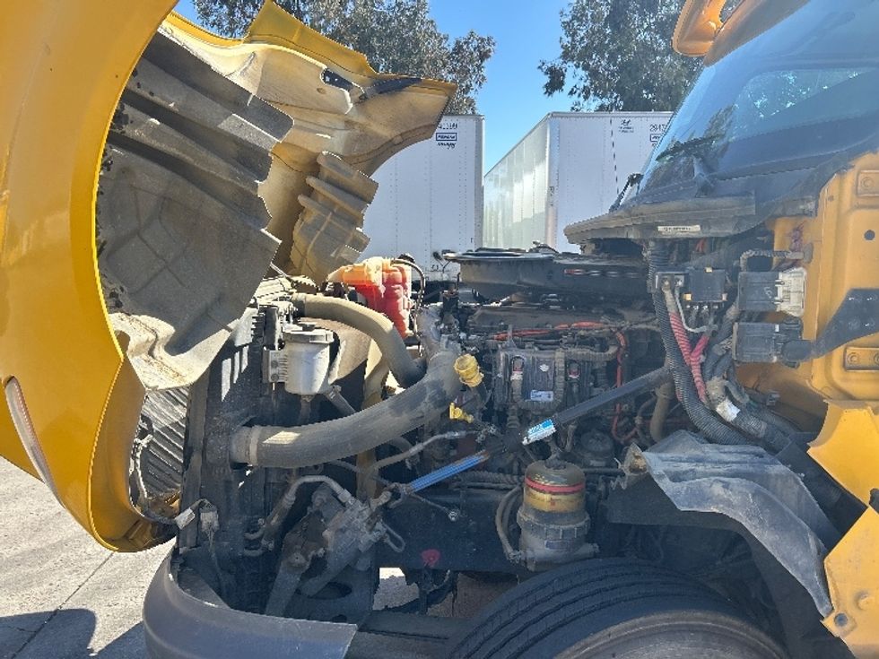 Day Cab Tractor-Heavy Duty Tractors-International-2019-LT625-Fontana-CA-274,433\n\t\tmiles-$ 24,750 - Image 16