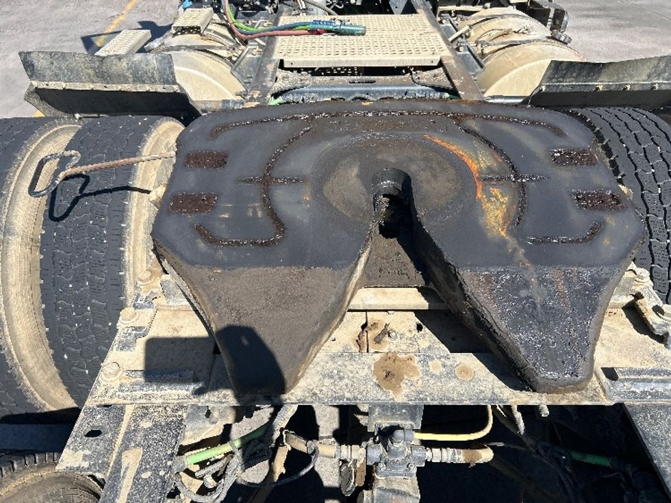 Day Cab Tractor-Heavy Duty Tractors-International-2019-LT625-Fontana-CA-274,433\n\t\tmiles-$ 24,750 - Image 18