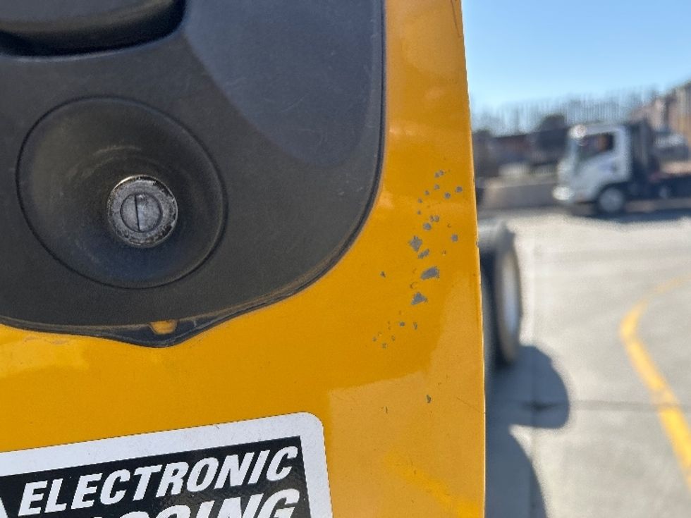 Day Cab Tractor-Heavy Duty Tractors-International-2019-LT625-Fontana-CA-274,433\n\t\tmiles-$ 24,750 - Image 19