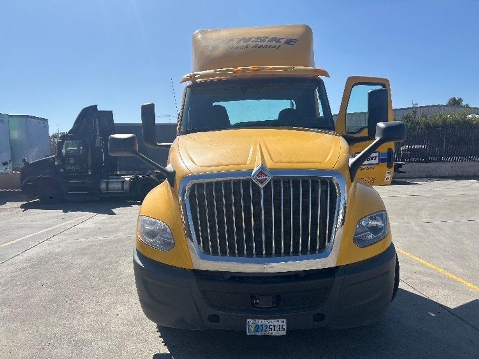 Day Cab Tractor-Heavy Duty Tractors-International-2019-LT625-Fontana-CA-274,433\n\t\tmiles-$ 24,750 - Image 2