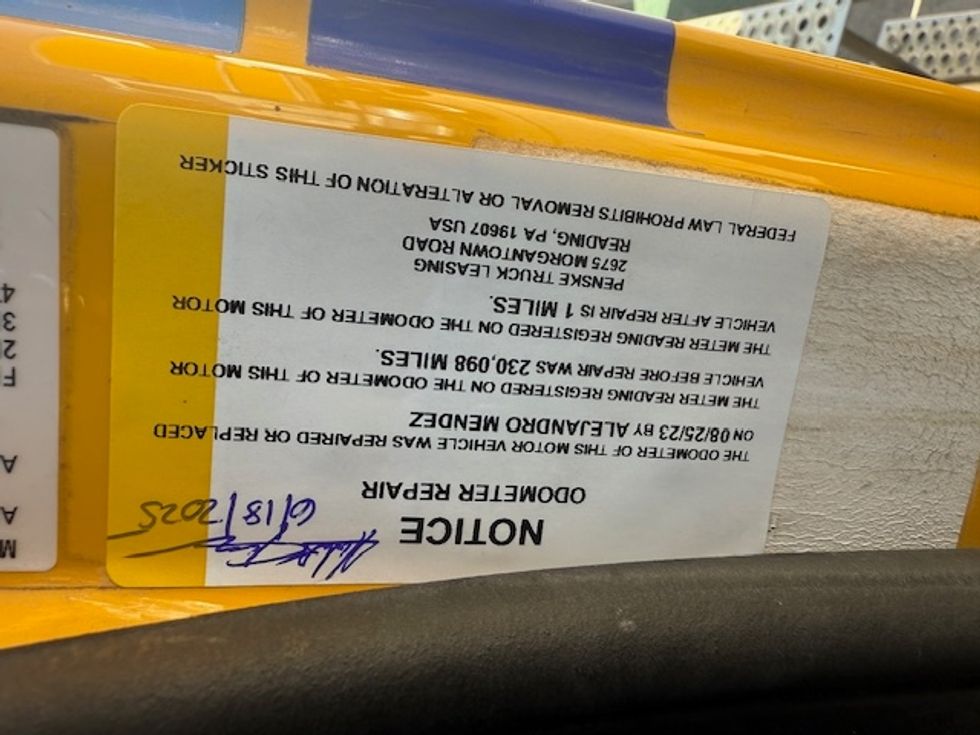 Day Cab Tractor-Heavy Duty Tractors-International-2019-LT625-Fontana-CA-274,433\n\t\tmiles-$ 24,750 - Image 21