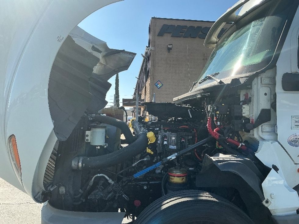 Day Cab Tractor-Heavy Duty Tractors-International-2019-LT625-Fontana-CA-275,747\n\t\tmiles-$ 27,500 - Image 16