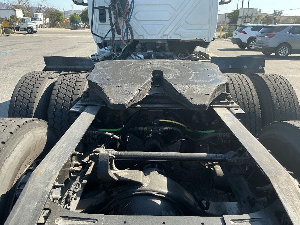Day Cab Tractor-Heavy Duty Tractors-International-2019-LT625-Fontana-CA-275,747\n\t\tmiles-$ 27,500 - Image 6