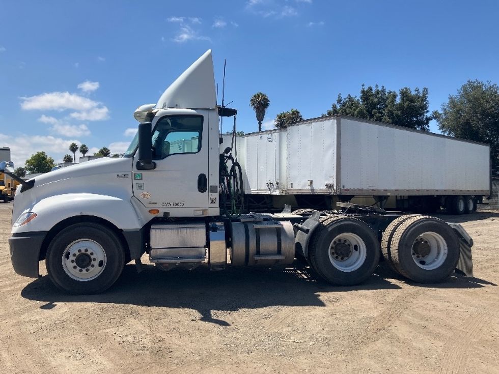 Day Cab Tractor-Heavy Duty Tractors-International-2019-LT625-Fontana-CA-393,997\n\t\tmiles-$ 25,750 - Image 4