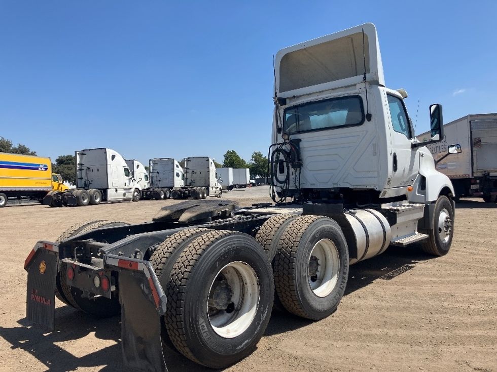 Day Cab Tractor-Heavy Duty Tractors-International-2019-LT625-Fontana-CA-393,997\n\t\tmiles-$ 25,750 - Image 7