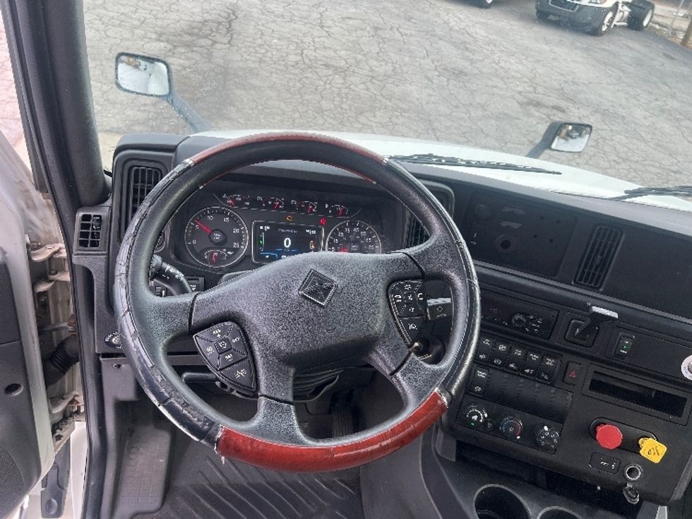 Day Cab Tractor-Heavy Duty Tractors-International-2019-LT625-Forest Park-GA-436,232\n\t\tmiles-$ 38,500 - Image 11