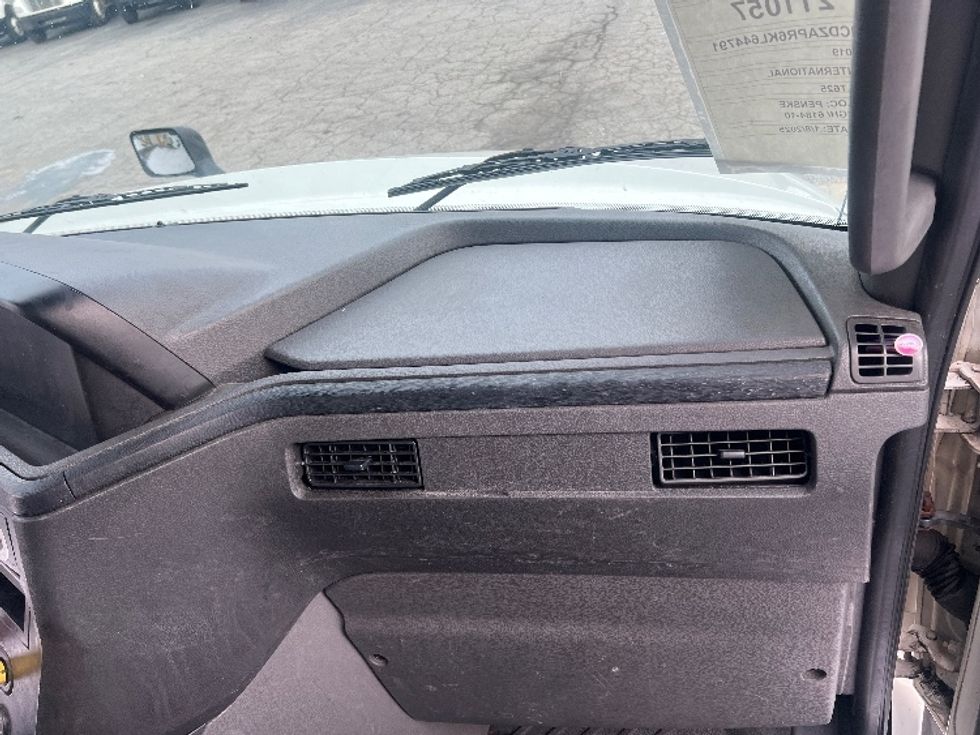 Day Cab Tractor-Heavy Duty Tractors-International-2019-LT625-Forest Park-GA-436,232\n\t\tmiles-$ 38,500 - Image 13