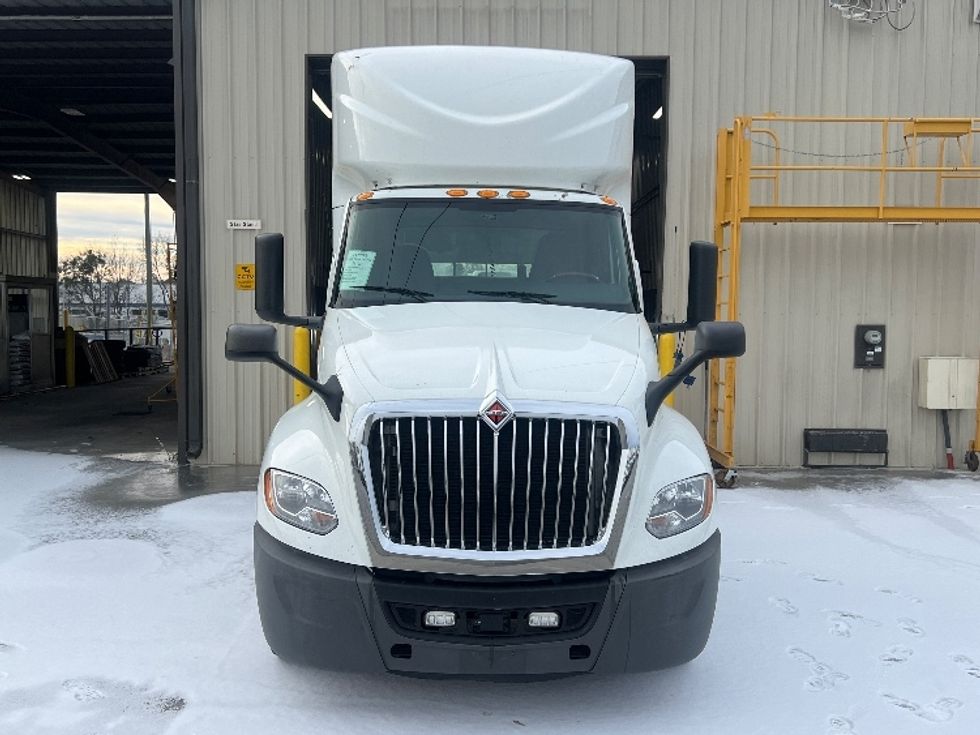 Day Cab Tractor-Heavy Duty Tractors-International-2019-LT625-Forest Park-GA-436,232\n\t\tmiles-$ 38,500 - Image 2