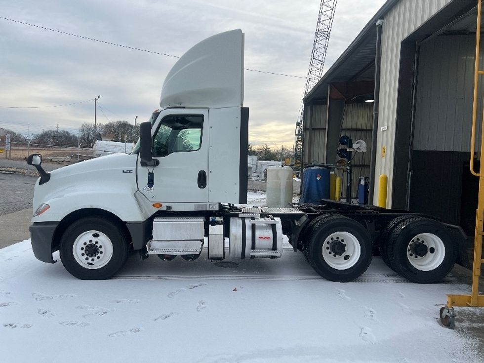 Day Cab Tractor-Heavy Duty Tractors-International-2019-LT625-Forest Park-GA-436,232\n\t\tmiles-$ 38,500 - Image 4