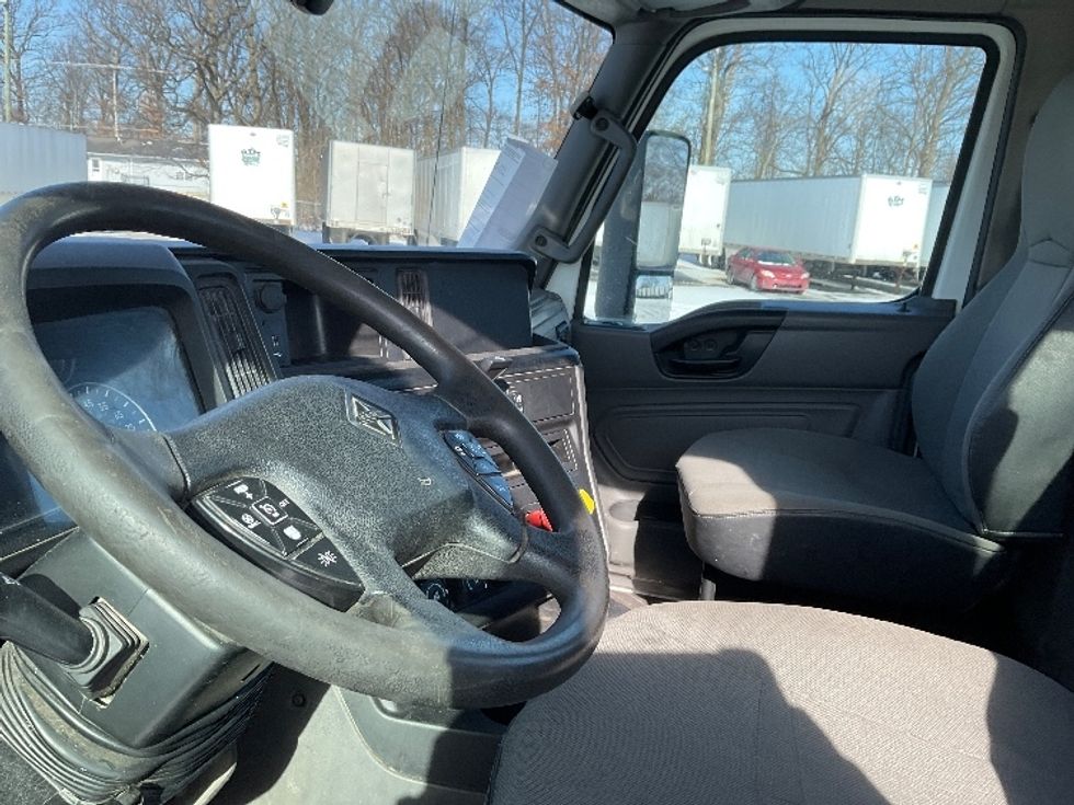 Day Cab Tractor-Heavy Duty Tractors-International-2019-LT625-Fort Wayne-IN-301,948\n\t\tmiles-$ 25,500 - Image 10