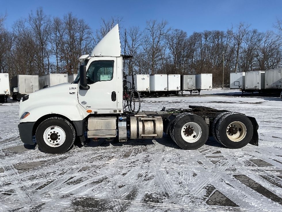 Day Cab Tractor-Heavy Duty Tractors-International-2019-LT625-Fort Wayne-IN-301,948\n\t\tmiles-$ 25,500 - Image 4
