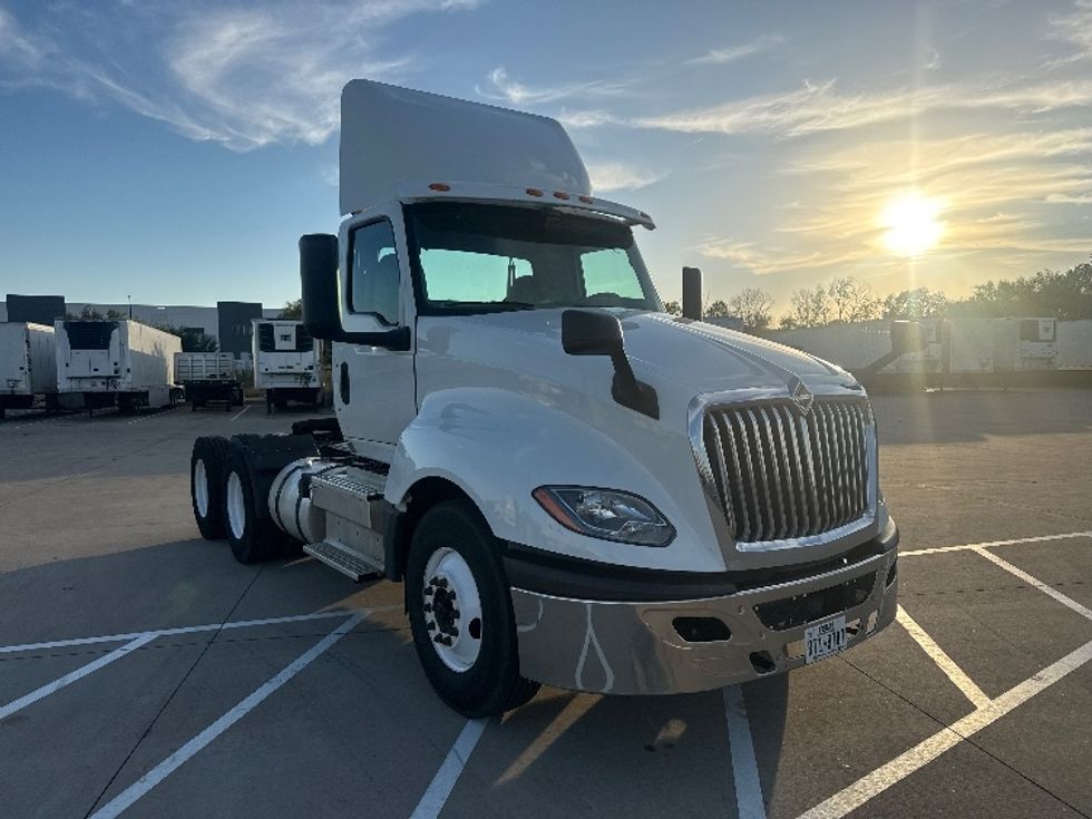 Day Cab Tractor-Heavy Duty Tractors-International-2019-LT625-Fort Worth-TX-344,055\n\t\tmiles-$ 28,750 - Image 1