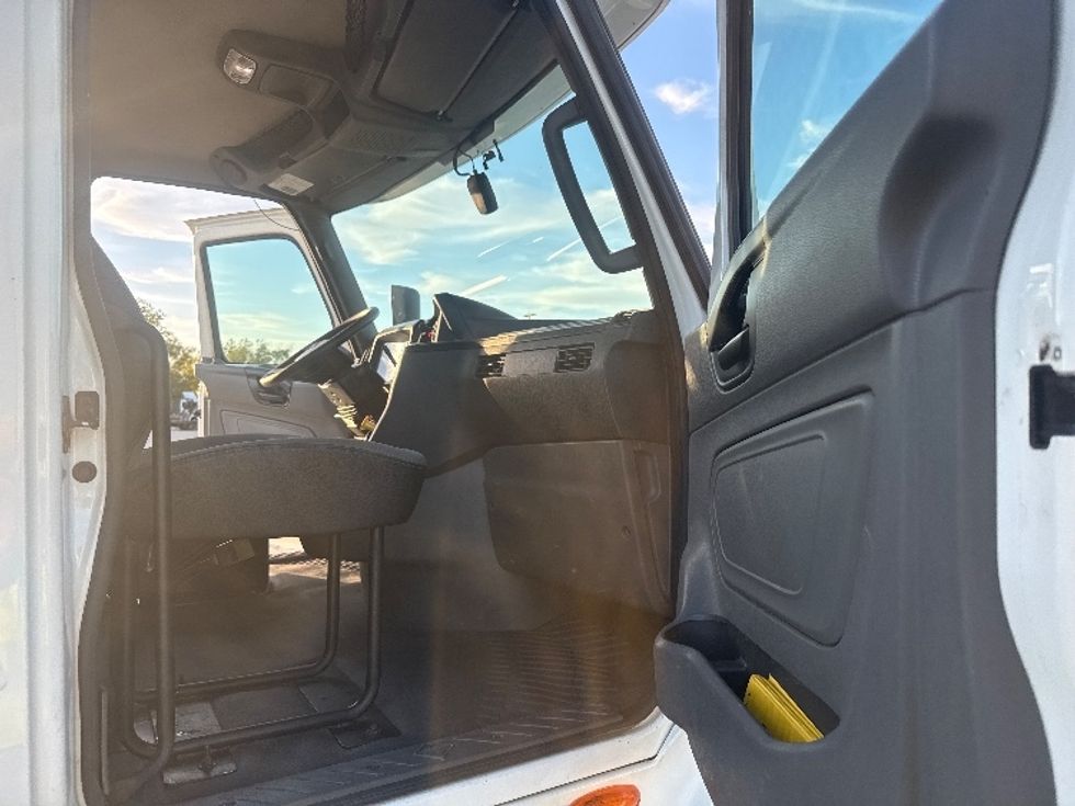 Day Cab Tractor-Heavy Duty Tractors-International-2019-LT625-Fort Worth-TX-344,055\n\t\tmiles-$ 28,750 - Image 12