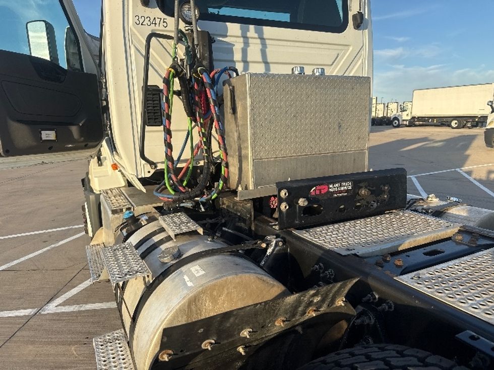 Day Cab Tractor-Heavy Duty Tractors-International-2019-LT625-Fort Worth-TX-344,055\n\t\tmiles-$ 28,750 - Image 17